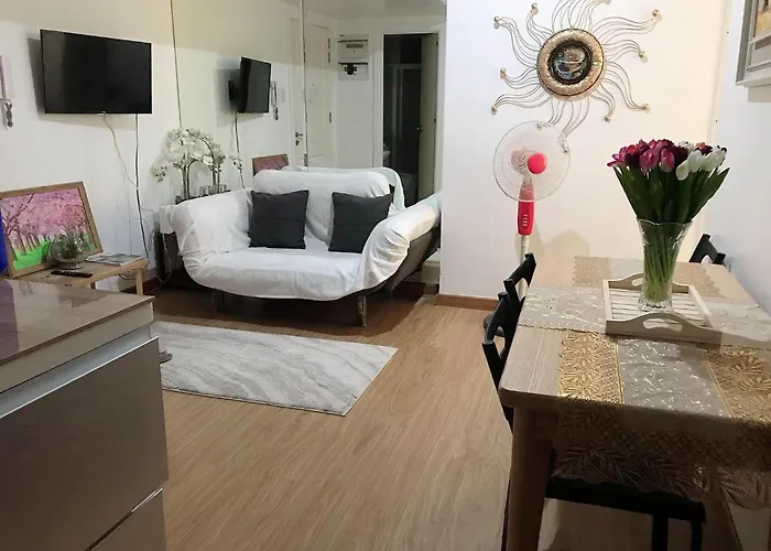 2 Bedrooms Penthouse In Azure Paranaque *